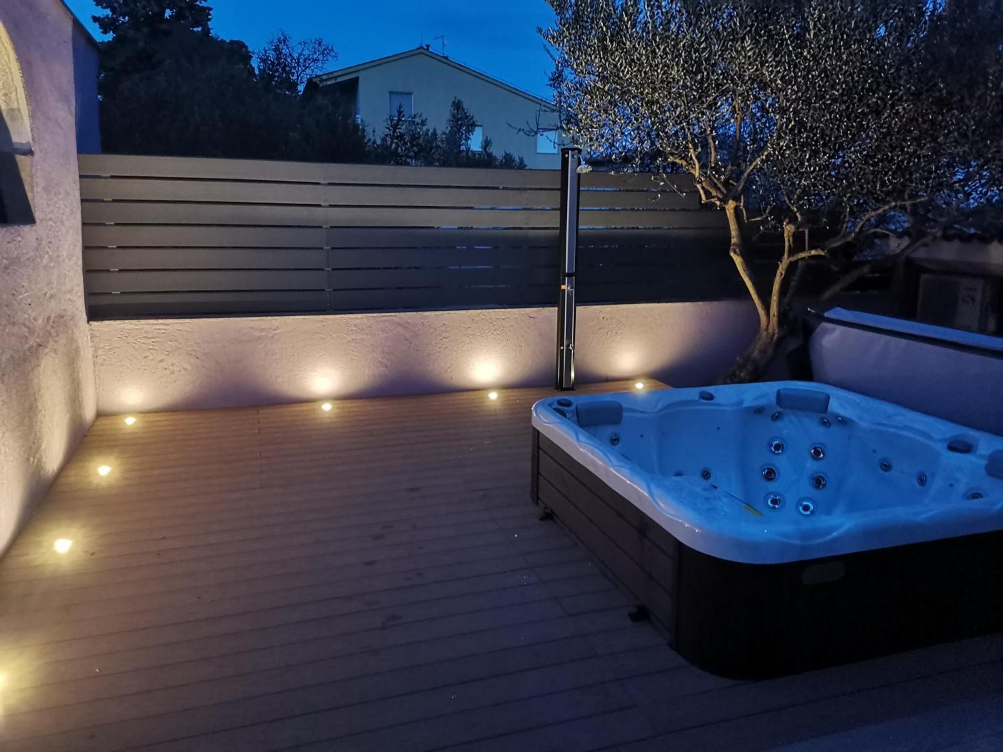 פרמנטורה Apartments Fiora מראה חיצוני תמונה